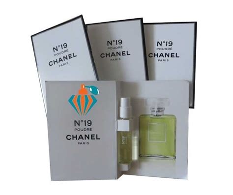 19 chanel poudre|Chanel 19 sample.